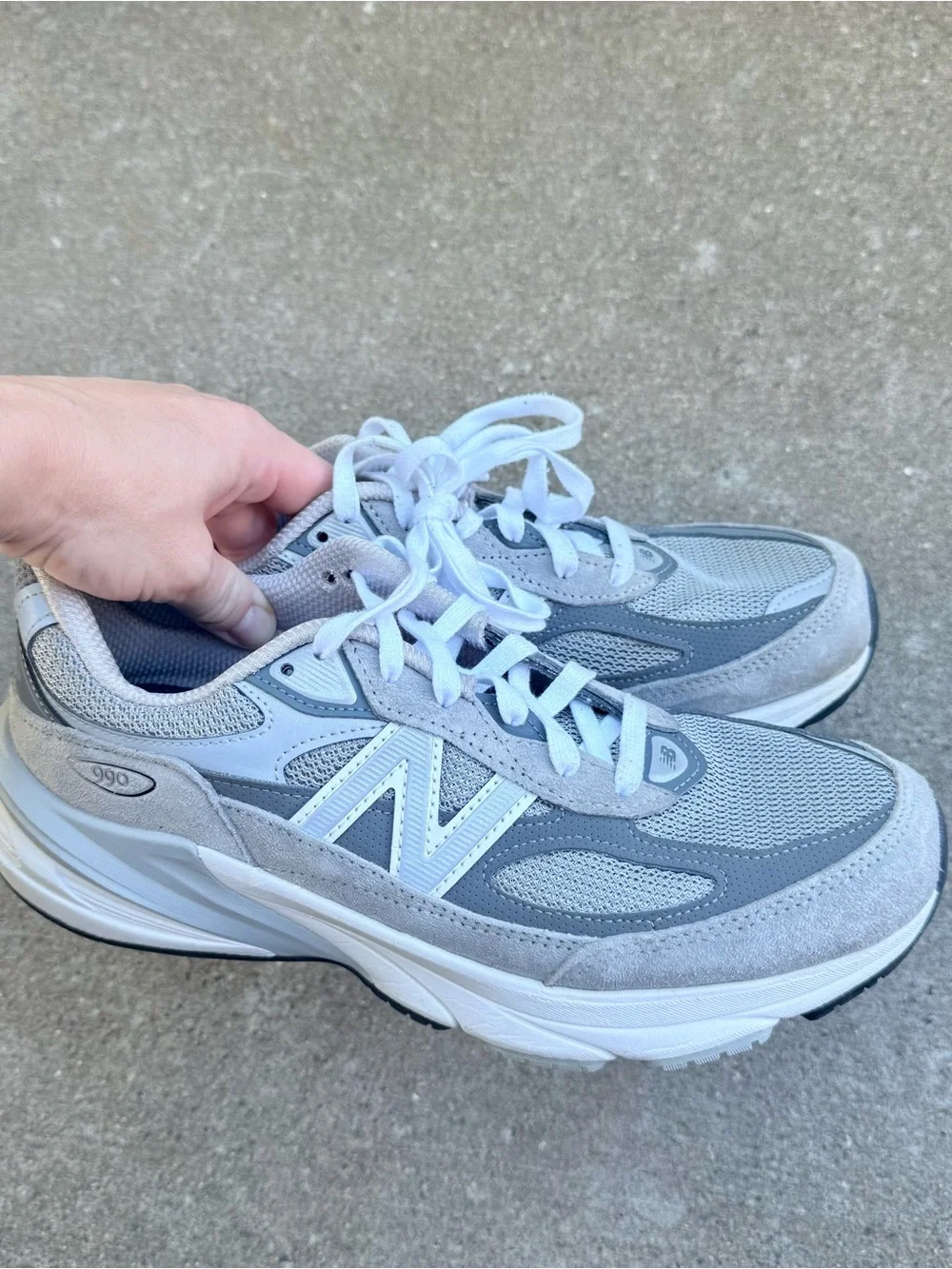 New Balance Made in USA 990v6 Men’s Lifestyle Tennis Shoes size 9.5B (narrow)